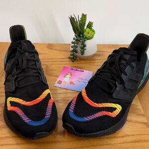 adidas Ultraboost 22 Colorway Men's Shoes - Black, Rainbow 14